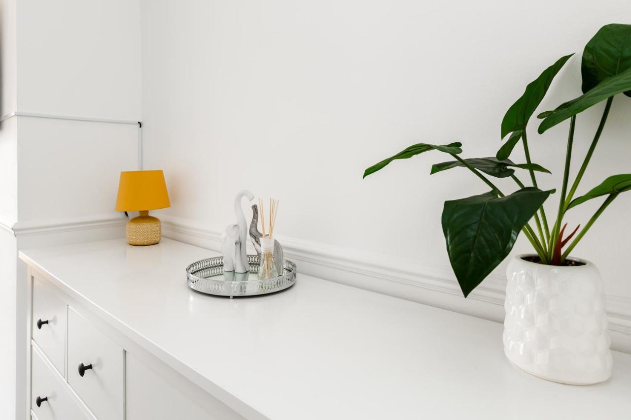 1 Mile To Etihad Stadium & Coop Arena, Free Parking, 7 Ppl Villa Manchester Eksteriør billede